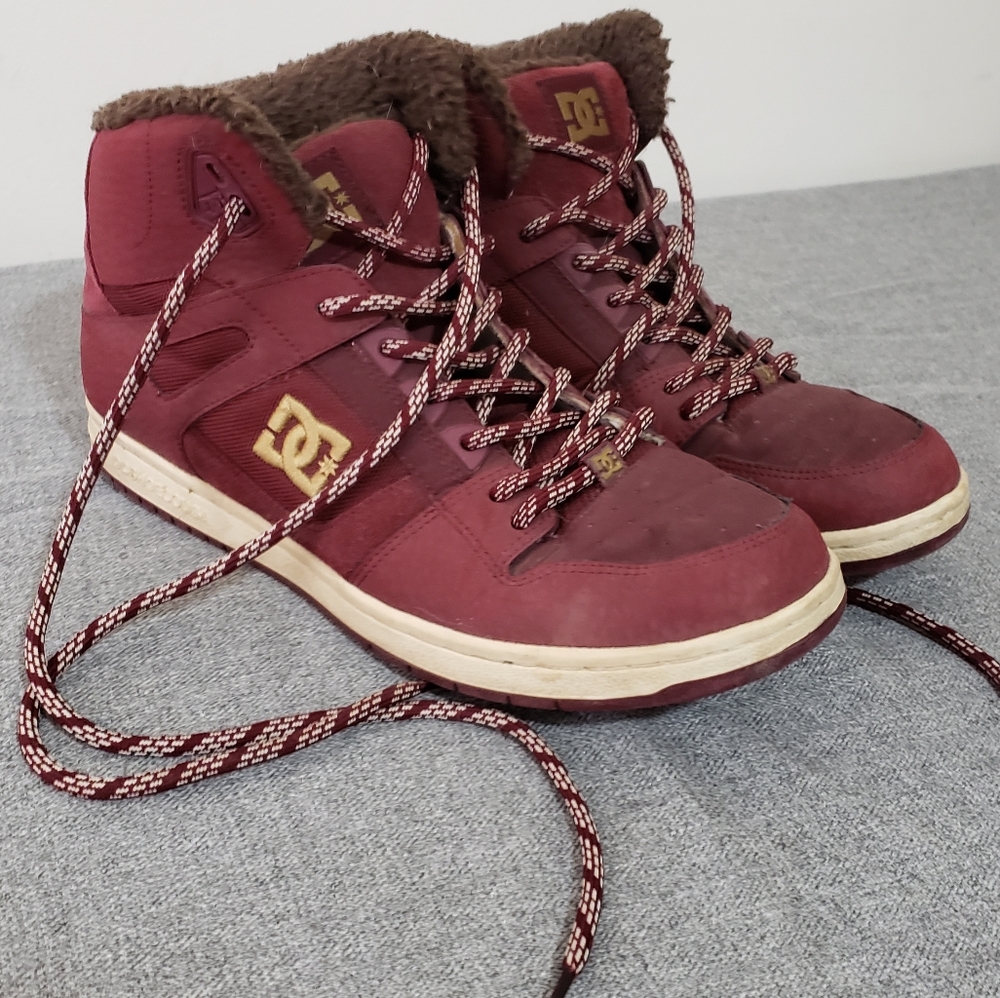 DC Skateboard Women's High Top Sneaker